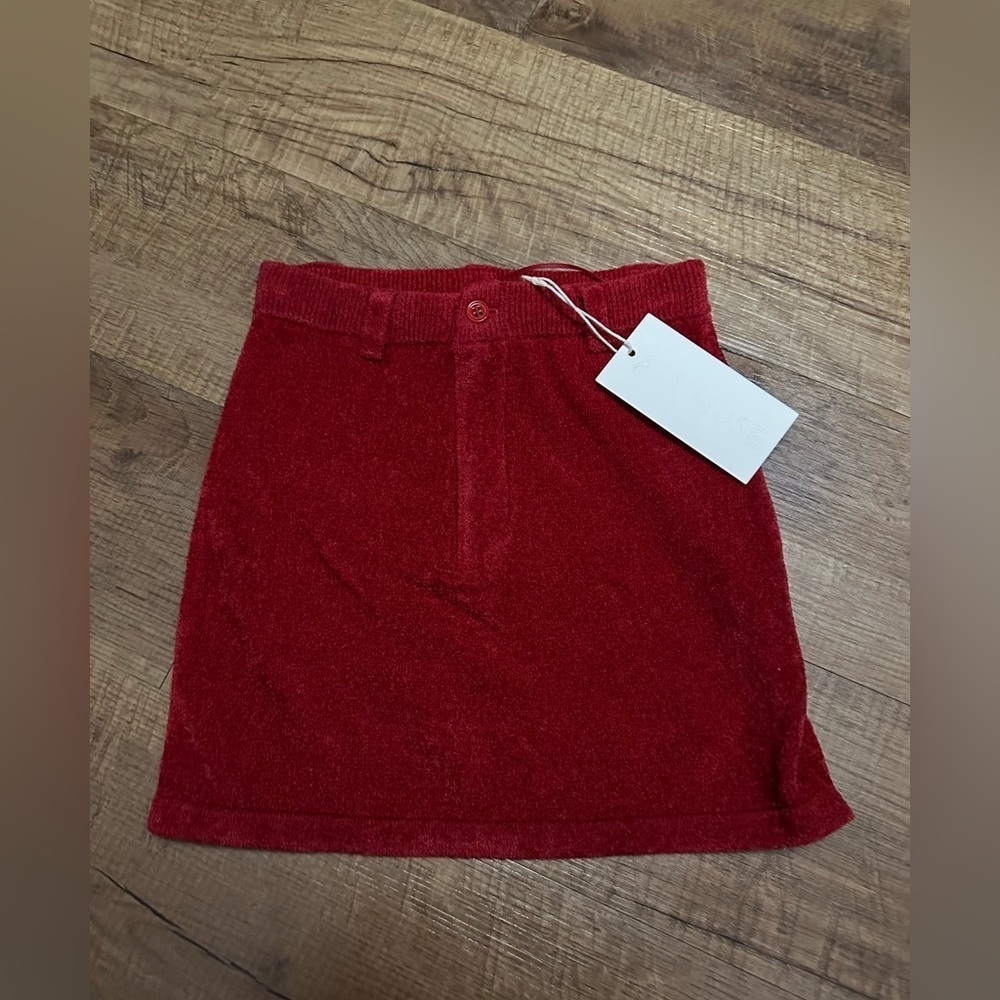 Aya Muse Red mini skirt - Picture 1 of 2